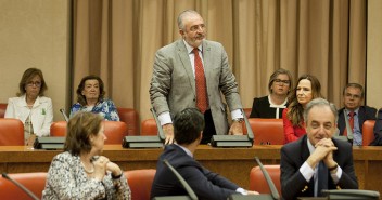Agustín Díaz de Mera García Consuegra jura el cargo como eurodiputado