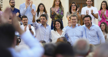 Alberto Núñez Feijóo, Carlos Mazón y Pablo Ruz intervienen en un acto de Elche