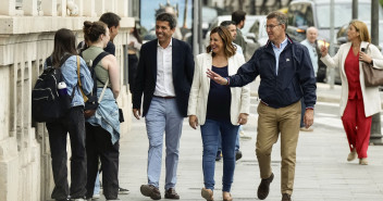 Alberto Núñez Feijóo junto a Carlos Mazón y María José Catalá.