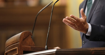 Alberto Núñez Feijóo en la segunda jornada del Debate de Investidura