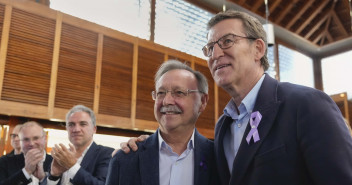 Alberto Núñez Feijóo y Juan Jesús Vivas en el 13 Congreso del PP de Ceuta