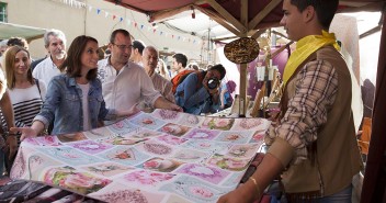 Andrea Levy visita el municipio barcelonés de Esplugues de Llobregat