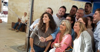 Javier Arenas y Marisa Xandri visitan el Eje Comercial de Lleida