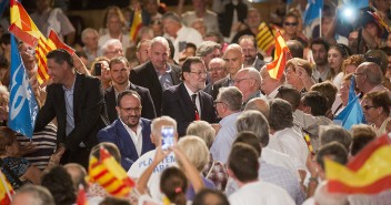 Mariano Rajoy y Xavi García Albiol en el acto de Reus