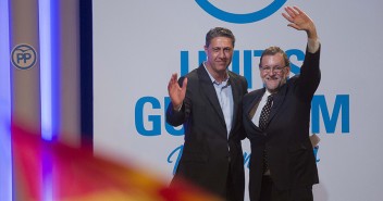 Mariano Rajoy y Xavi García Albiol en el acto de Reus