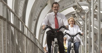Mariano Rajoy junto a la candidata a la Comunidad de Madrid, Cristina Cifuentes