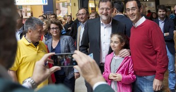 Mariano Rajoy se reúne con familias numerosas en Vitoria