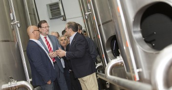Mariano Rajoy visita la cooperativa de Nuestra Señora de la Antigua
