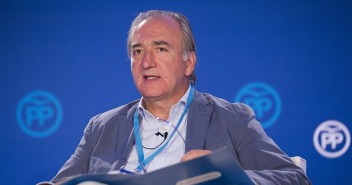 El coordinador de Estudios y Programas del PP, José María Beneyto