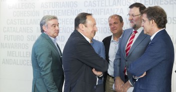 Mariano Rajoy junto a varios miembros del Comité Ejecutivo Nacional