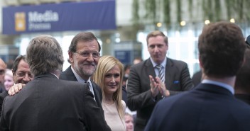 Mariano Rajo con Crisitna Cifuentes en el Congreso del PPE en Madrid