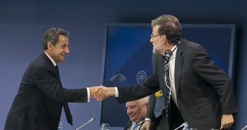 Mariano Rajoy saluda a Nicolas Sarkozy