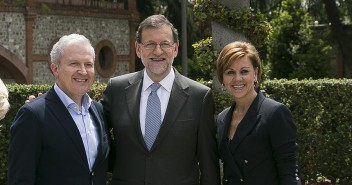 Mariano Rajoy y María Dolores de Cospedal con el cabezas de lista al Congreso por La Rioja, Emilio del Río