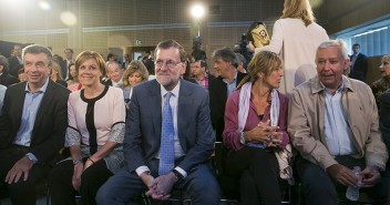 Mariano Rajoy con María Dolores de Cospedal y Javier Arenas en el Foro Buen Gobierno