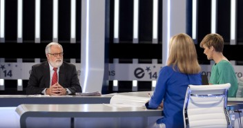 Elena Valenciano y Miguel Arias Cañete durante el debate