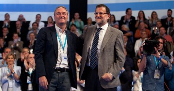 Mariano Rajoy y Alberto Fabra en la clausura de la 21 Intermunicipal Popular en Valencia