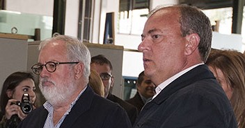 Miguel Arias Cañete y José Antonio Monago visitan la empresa Crisbaex