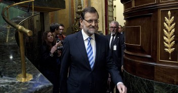 Rajoy a su llegada al Debate sobre el Estado de la Nación 2014 