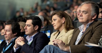 Carlos Floriano, Juanma Moreno, María Dolores de Cospedal y Esteban González Pons durante la inauguración