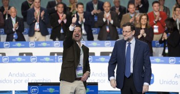 Juanma Moreno junto a Mariano Rajoy 