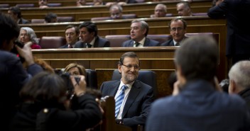 Mariano Rajoy en su escaño durante el DEN 2014 