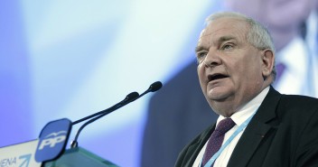 El Presidente del Partido Popular Europeo, Joseph Daul, en la clausura de la Convención Nacional