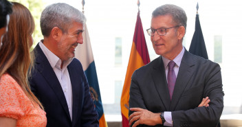 Alberto Núñez Feijóo y el presidente del Gobierno de Canarias, Fernando Clavijo