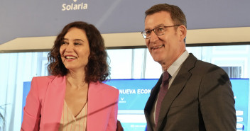 Alberto Núñez Feijóo e Isabel Díaz Ayuso en el desayuno de Nueva Economía Fórum