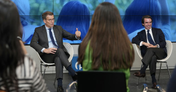 Reunión de Alberto Núñez Feijóo y José María Aznar con los alumnos del XXI Programa de Jóvenes Líderes Latinoamericanos