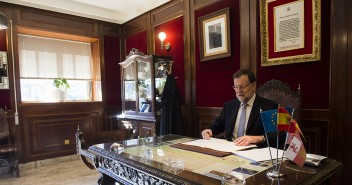 Mariano Rajoy firma la petición de dictamen al Consejo de Estado 