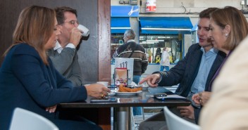 Pablo Casado, Ana Pastor, y Alberto Núñez Feijóo participan en el acto 