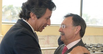 Carlos Floriano con el presidente de Ceuta, Juan Jesús Vivas