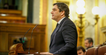José Ignacio Echániz, durante el pleno en el Congreso de los Diputados