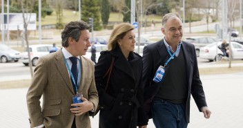 Pons, Floriano y Cospedal llegando a la Convención en Valladolid