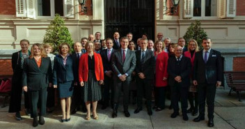 Feijóo mantiene un encuentro con los embajadores en España de los países miembros de la UE con Suecia como anfitrión