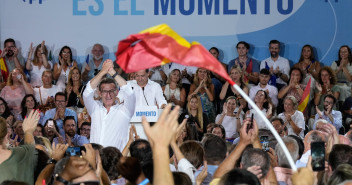 Alberto Núñez Feijóo participa en un mitin en Cádiz