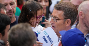 Alberto Núñez Feijóo en un mitin en Barcelona