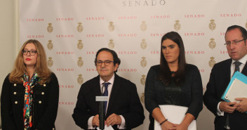 Luis Aznar en la Comisión de Investigación del Senado sobre la financiación de los partidos políticos