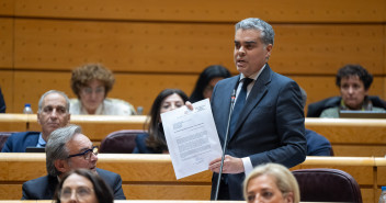 Vicente Azpitarte, en una pregunta en la sesión de control al Gobierno a Puente