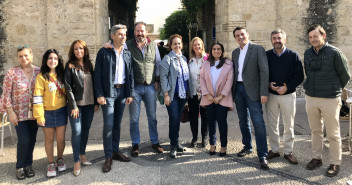 Desayuno con miembros del equipo de campaña del PP cordobés y con el nº 1 al Congreso de los Diputados Andrés Lorite