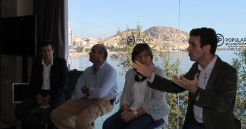 Pablo Casado e Isabel Bonig participan en un encuentro con empresarios en Alicante