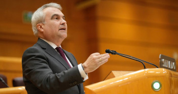 Francisco Javier Fragoso en el Pleno del Senado