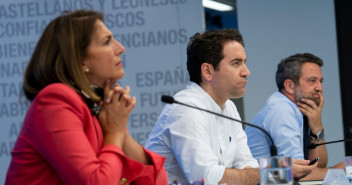 Isabel Borrego, Teodoro García Egea y Jaime de Olano en la inauguración de la tercera jornada del seminario del PP “Activemos España. Impulsando el TurismoIsabel Boreego