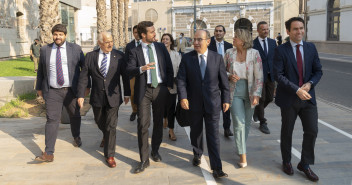 Pablo Casado acompañado de participantes de la quinta jornada de la Convención Nacional, en Cartagena