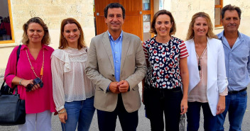 Cuca Gamarra visita las instalaciones de la Asociación pro-salud mental Estel de Llevant.