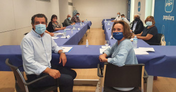 Cuca Gamarra en rueda de prensa tras reunirse con el sector educativo en Palma