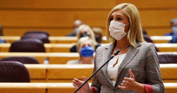 Salomé Pradas durante su intervención.