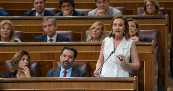 Cuca Gamarra hoy, en su pregunta al presidente del Gobierno en la sesión de control en el  Congreso