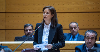 Cristina Casanueva durante la intervención en el Senado