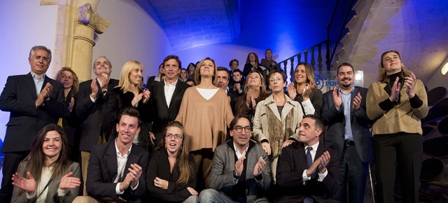 María Dolores de Cospedal con los candidatos del PP de Baleares a las elecciones generales